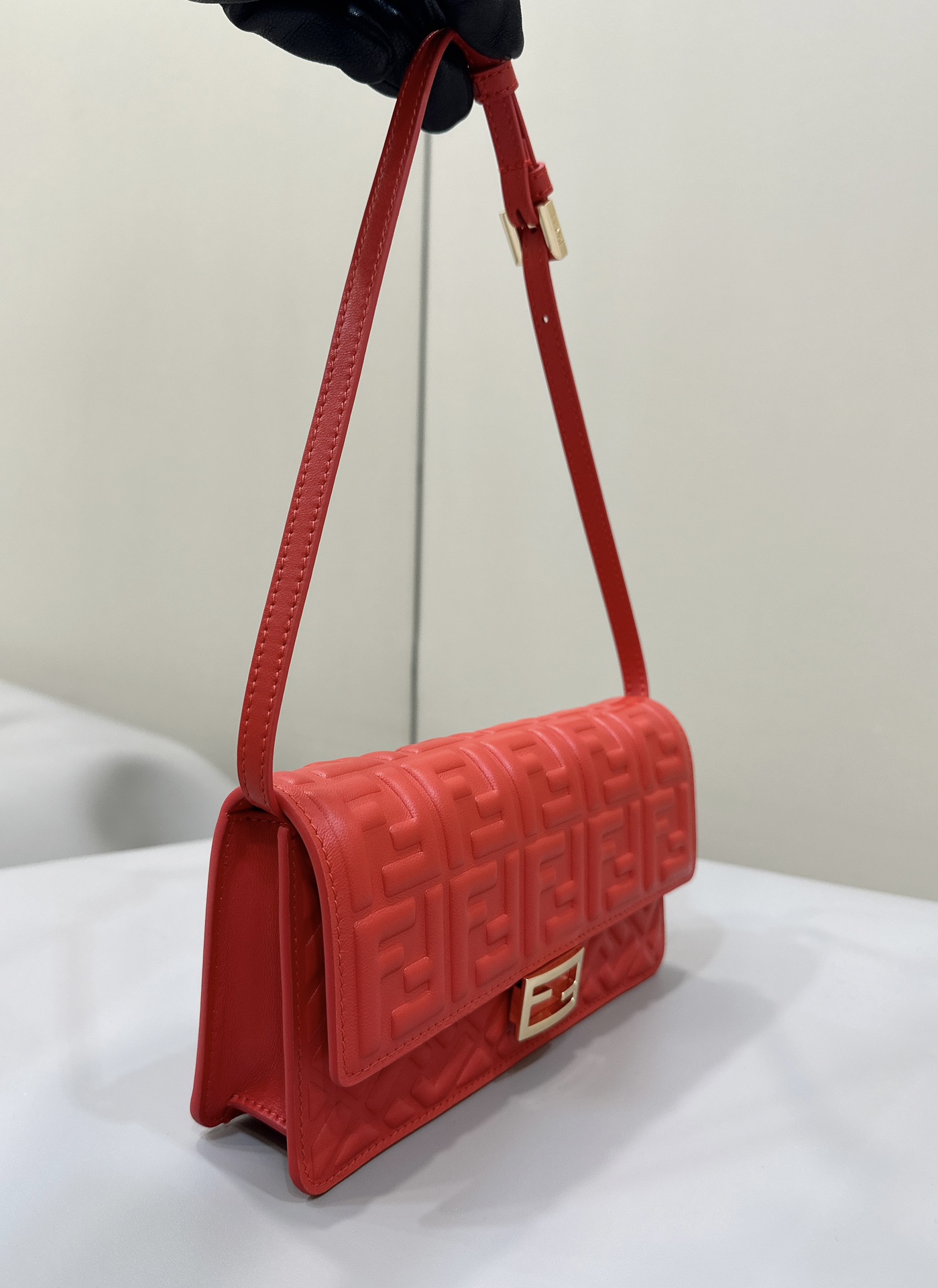 FENDI Baguette Chain Bag, Lambskin Model no: 8638A