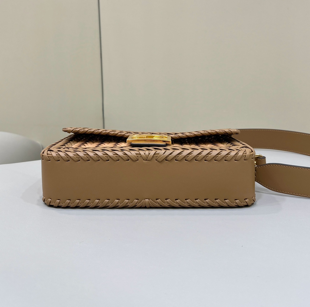 Baguette Handbag, Handcrafted Full Cowhide Weaving Model no: 8630