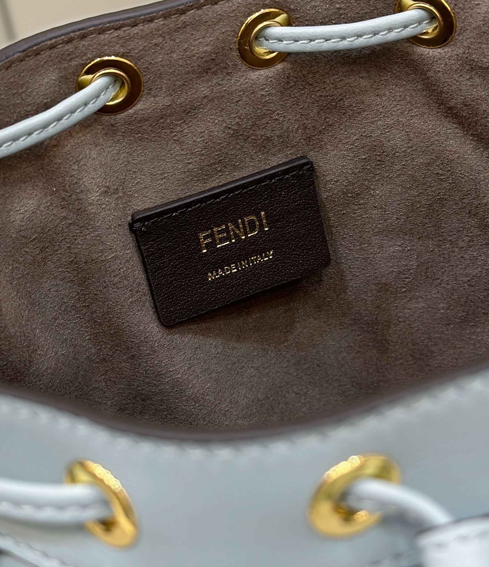 Fendi Small MON TRESOR Bucket Bag, Calfskin Stitching Model no: 8637A