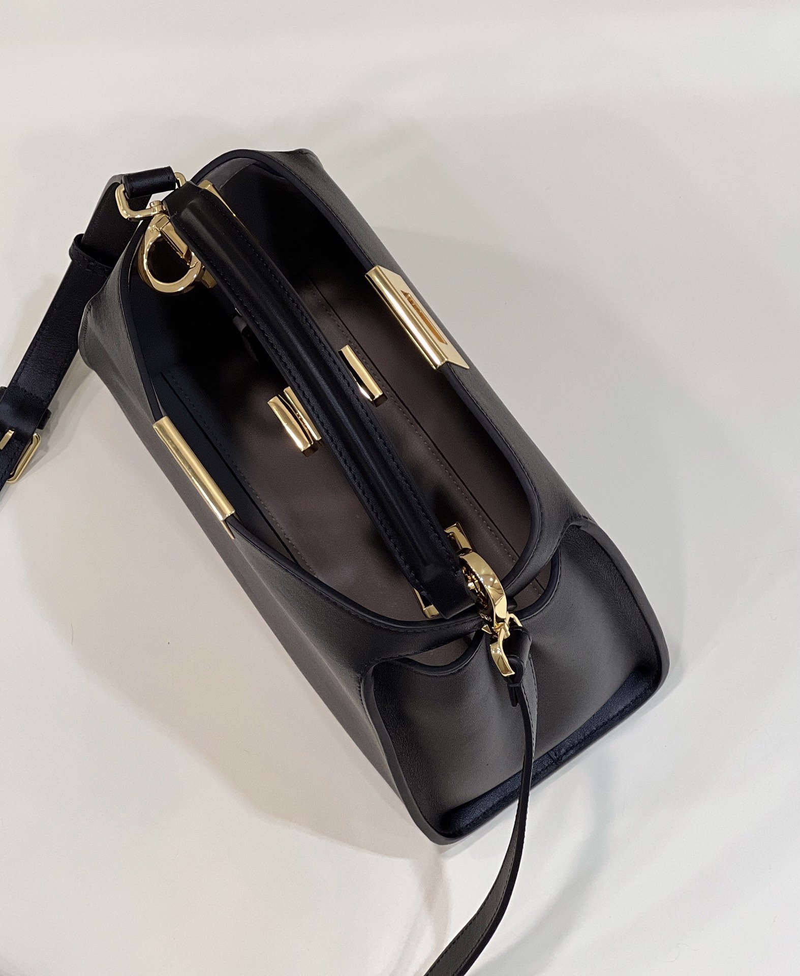 FENDI PEEKABOO, Calfskin Model no: 302