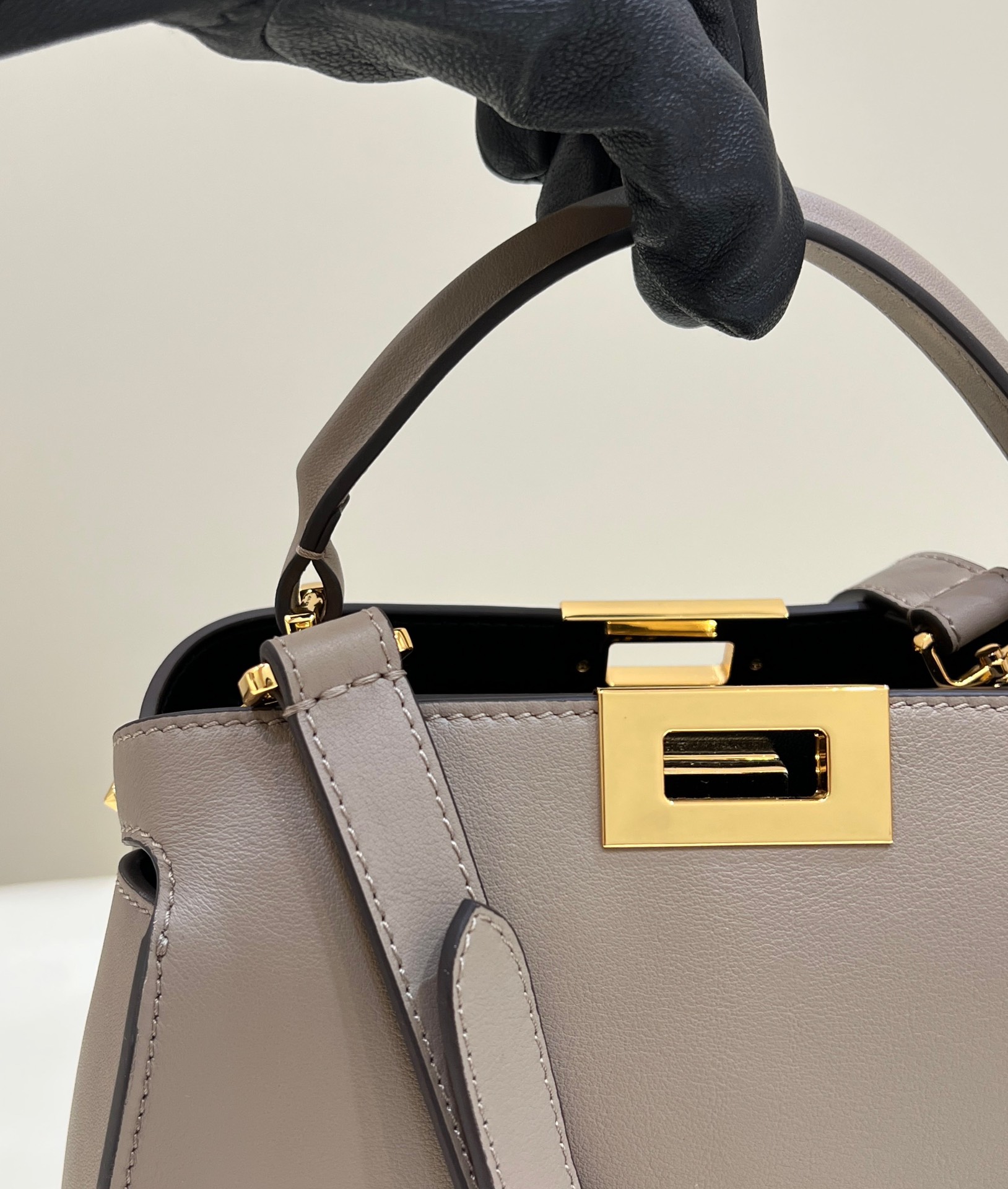 FENDI PEEKABOO, Calfskin Model no: 302