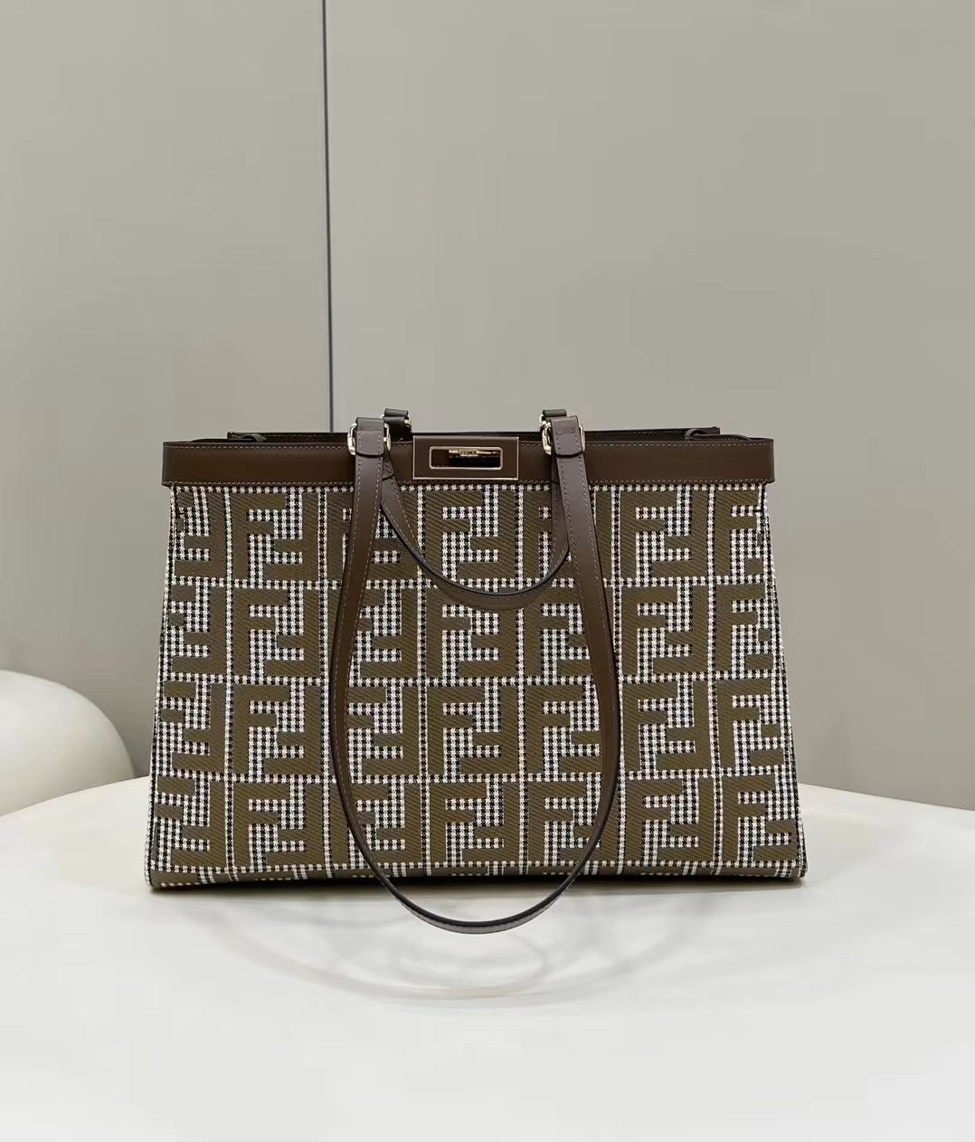 Houndstooth Double F Embroidered Tote Model no: 8589