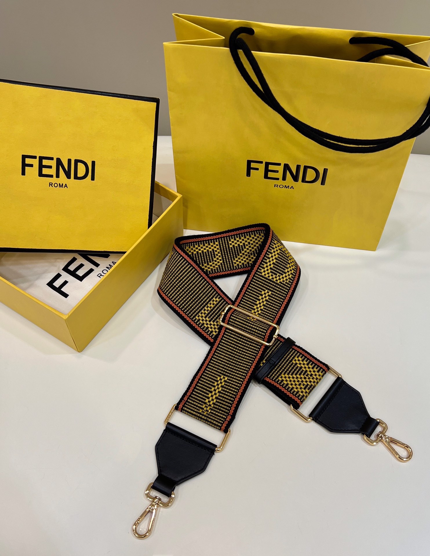 FEND Logo Wide Shoulder Strap Model no: 908