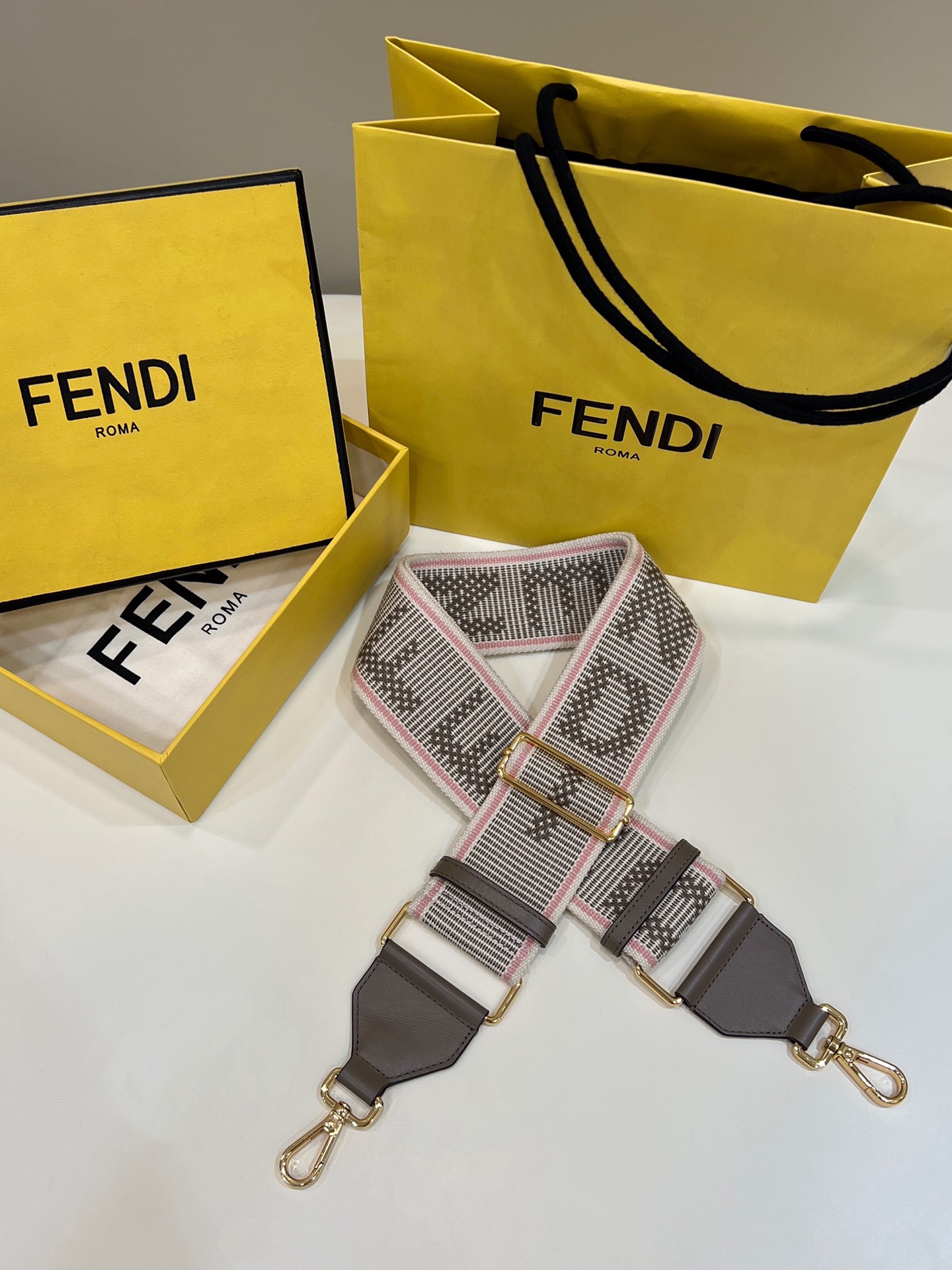 FEND Logo Wide Shoulder Strap Model no: 908