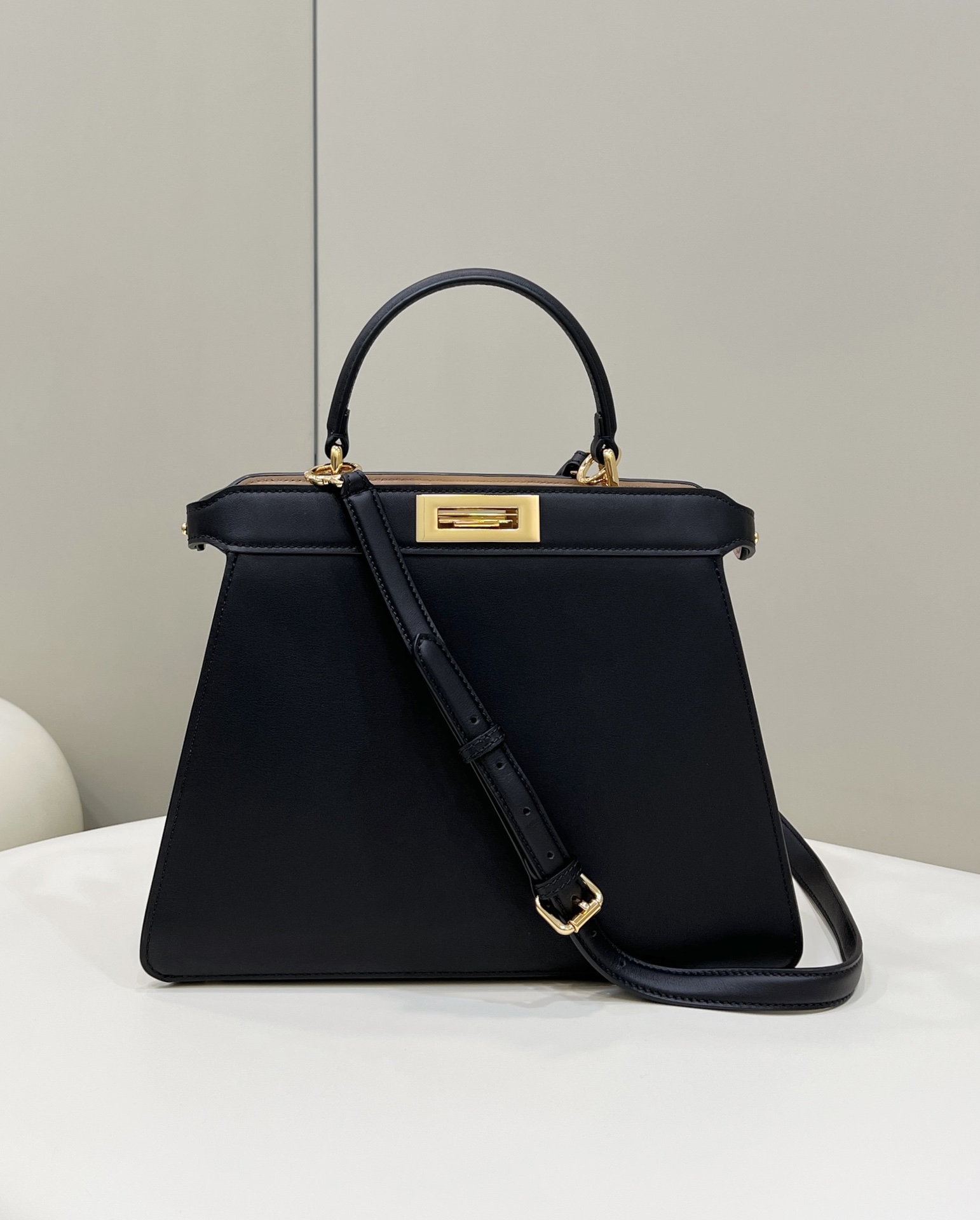 FENDI PEEKABOO I SEE U Handbag Model no: 70193